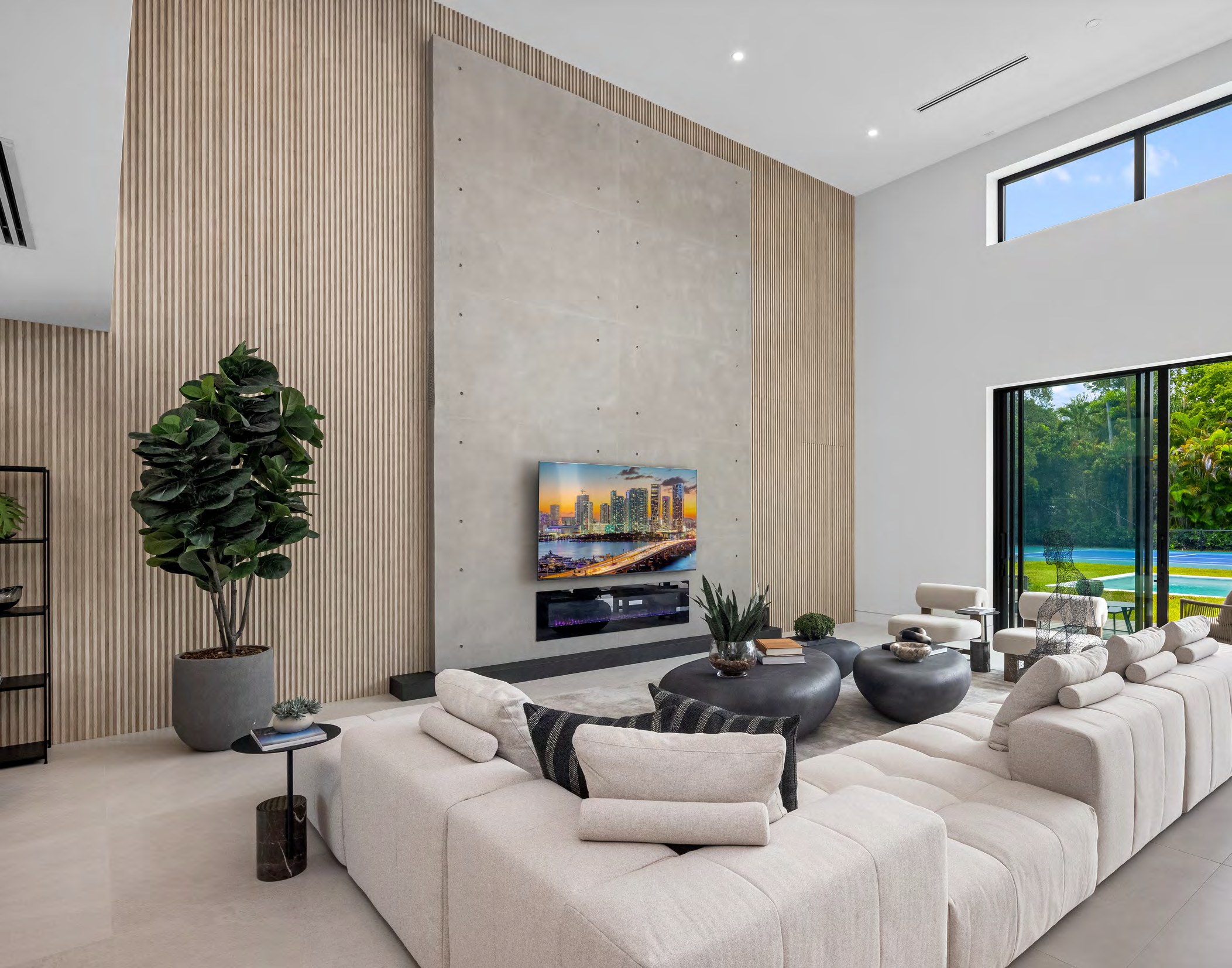 Pinecrest VII living room